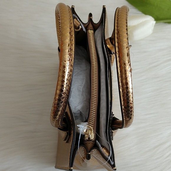 ❌🌷BEAUTIFUL AUTHENTIC MICHAEL KORS  TOTE.nwt - Picture 5 of 8